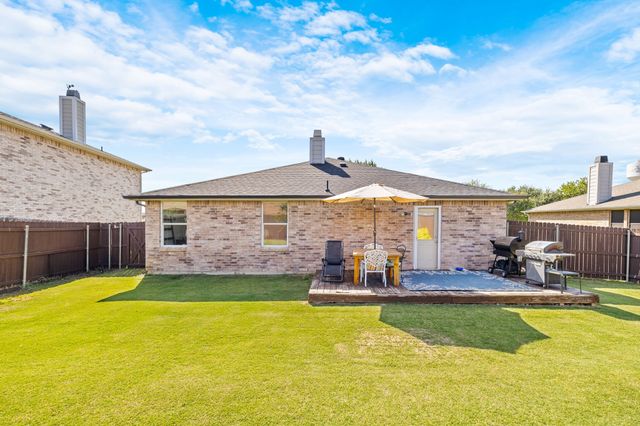 2633 Harbor Lights Drive, Little Elm, TX 75068
