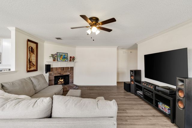 2633 Harbor Lights Drive, Little Elm, TX 75068