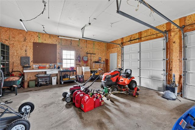 192 Pinkley Road, Elm Springs, AR 72762