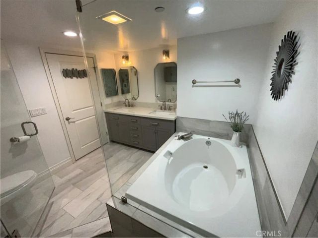 1246 Armacost 101, Los Angeles, CA 90025