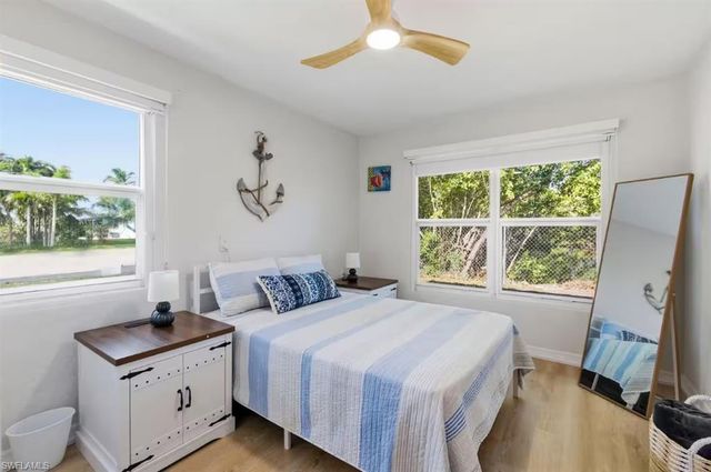 2147 Washington AVE A, Naples, FL 34112