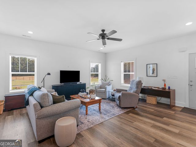 300 Cook Road, Griffin, GA 30224
