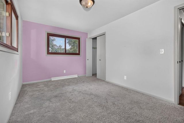 545 E COOLIDGE AVENUE, Appleton, WI 54915