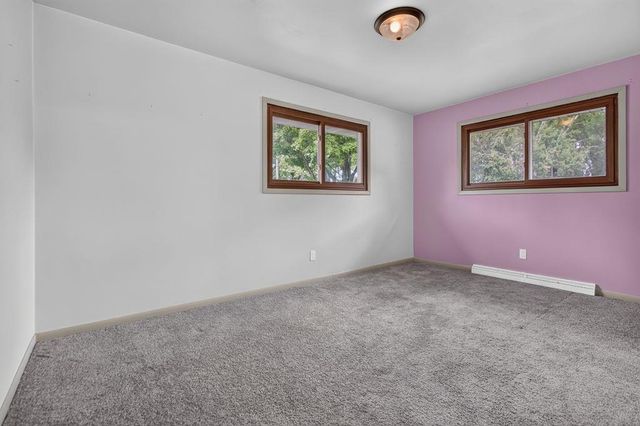 545 E COOLIDGE AVENUE, Appleton, WI 54915