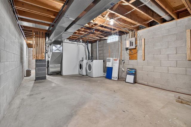 545 E COOLIDGE AVENUE, Appleton, WI 54915
