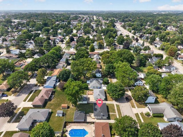 545 E COOLIDGE AVENUE, Appleton, WI 54915