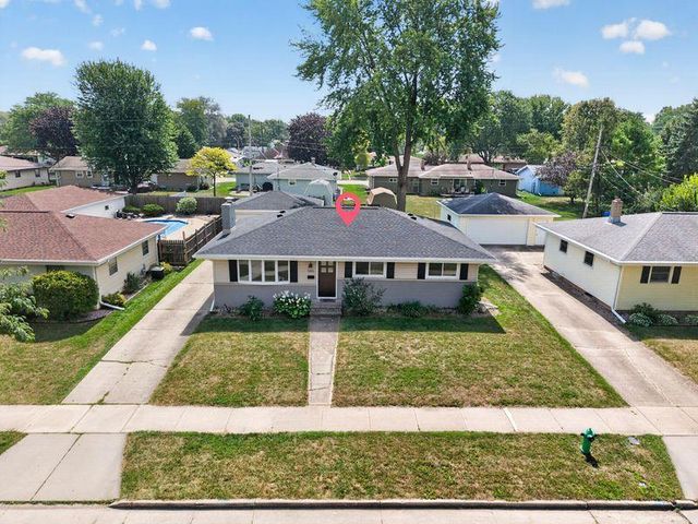 545 E COOLIDGE AVENUE, Appleton, WI 54915