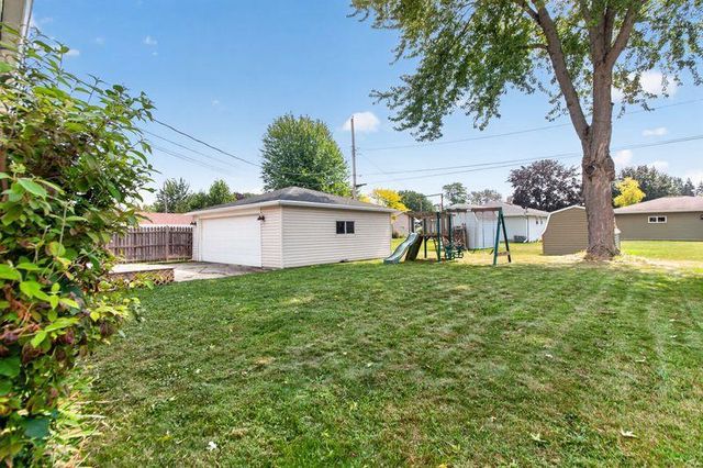 545 E COOLIDGE AVENUE, Appleton, WI 54915