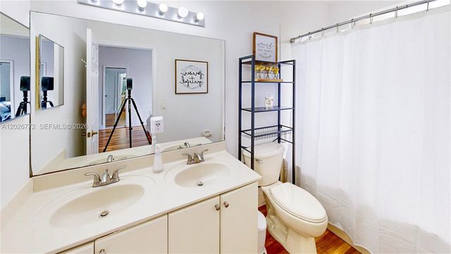 11866 SW 152nd Place, Miami, FL 33196