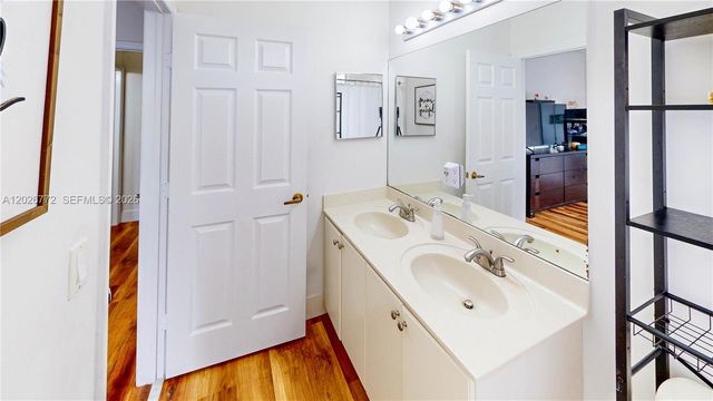 11866 SW 152nd Place, Miami, FL 33196