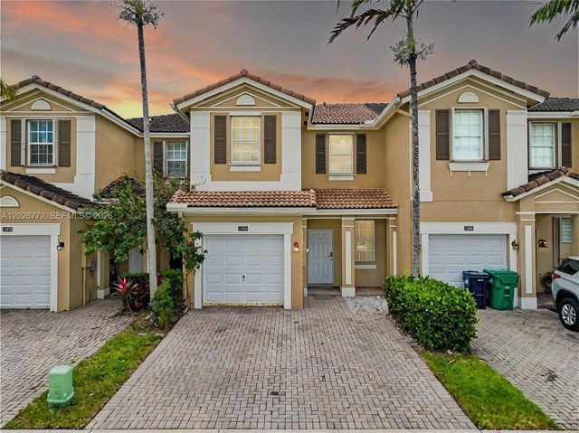 11866 SW 152nd Place, Miami, FL 33196