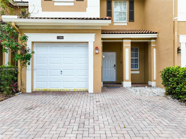 11866 SW 152nd Place, Miami, FL 33196