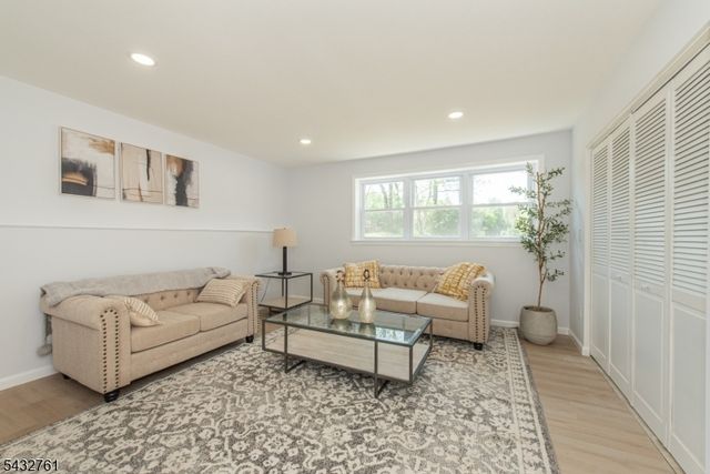 12 Richardsville Rd, Ogdensburg Boro, NJ 07439
