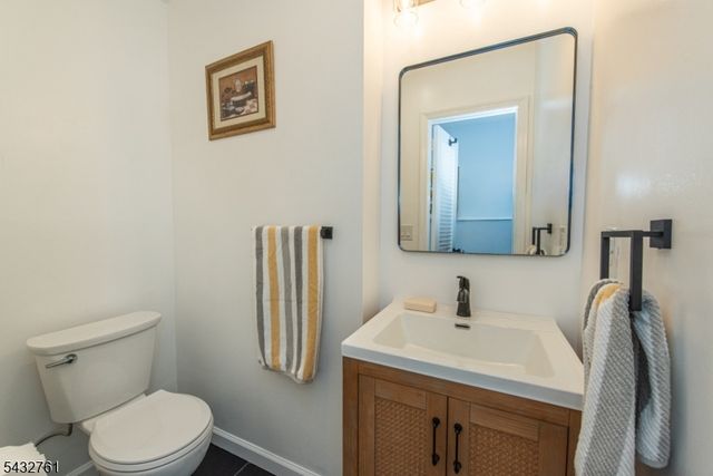 12 Richardsville Rd, Ogdensburg Boro, NJ 07439