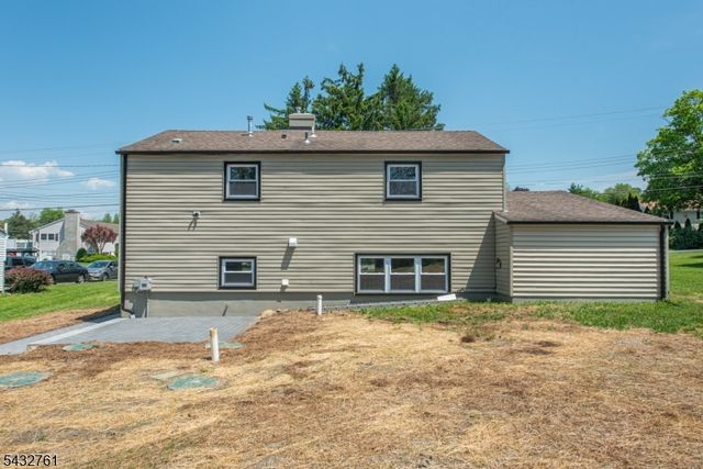 12 Richardsville Rd, Ogdensburg Boro, NJ 07439
