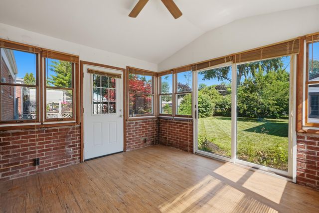 33030 Barton Street, Garden City, MI 48135