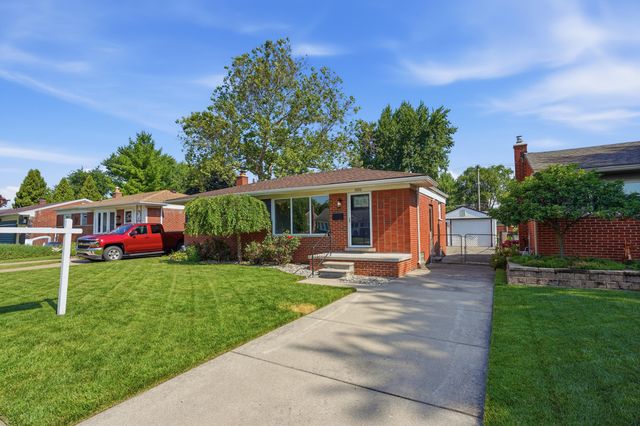 33030 Barton Street, Garden City, MI 48135