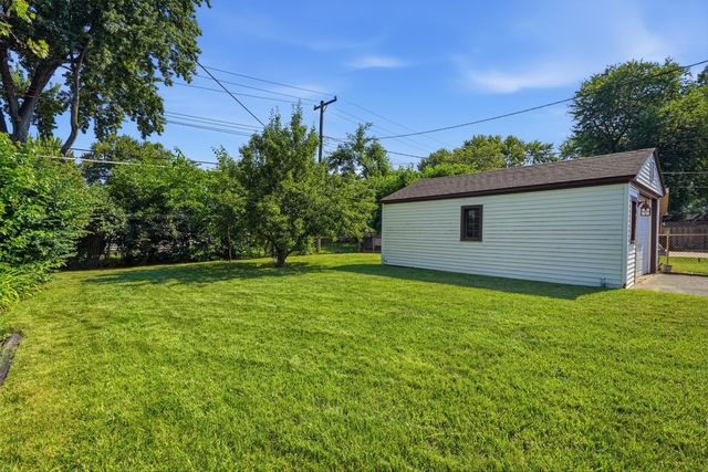 33030 Barton Street, Garden City, MI 48135