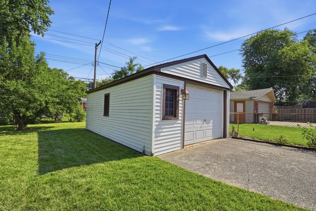 33030 Barton Street, Garden City, MI 48135