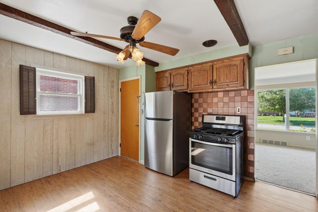 33030 Barton Street, Garden City, MI 48135