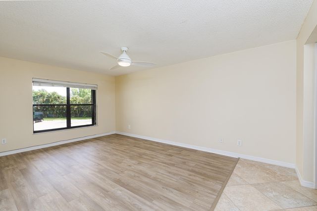 950 S Kanner Hwy 307, Stuart, FL 34994