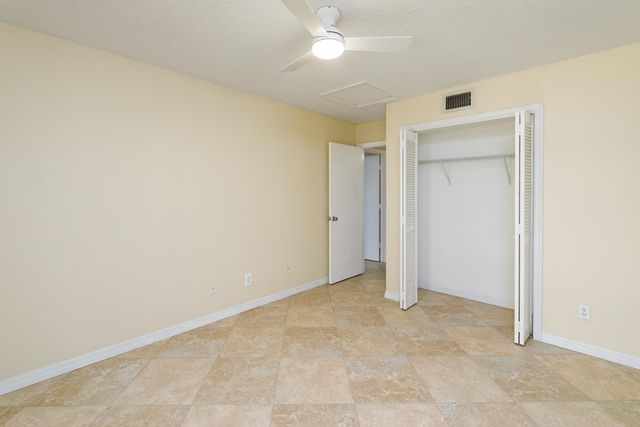 950 S Kanner Hwy 307, Stuart, FL 34994