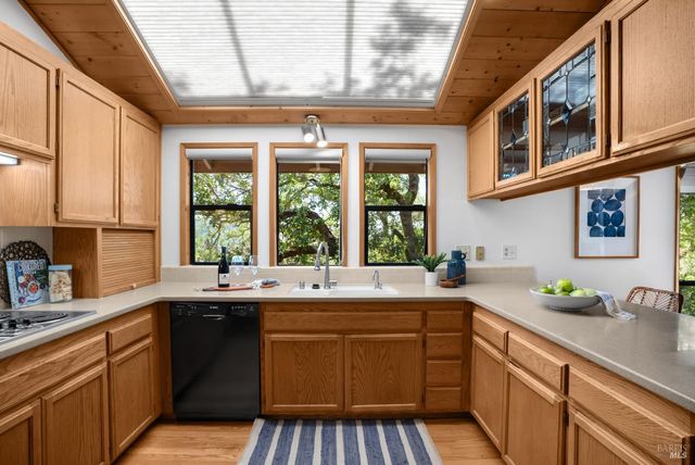 1835 San Ramon Way, Santa Rosa, CA 95409