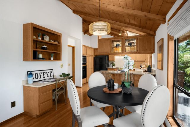 1835 San Ramon Way, Santa Rosa, CA 95409