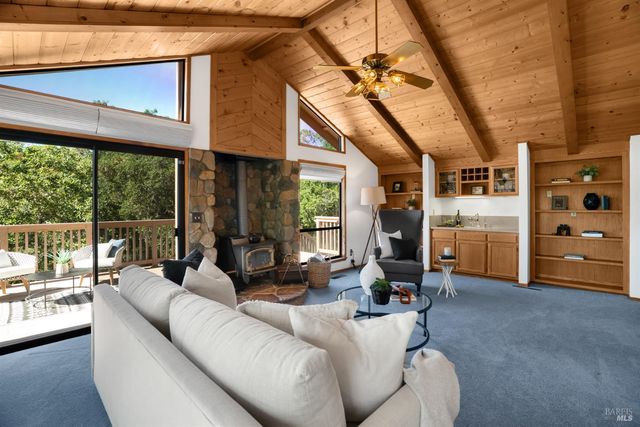 1835 San Ramon Way, Santa Rosa, CA 95409