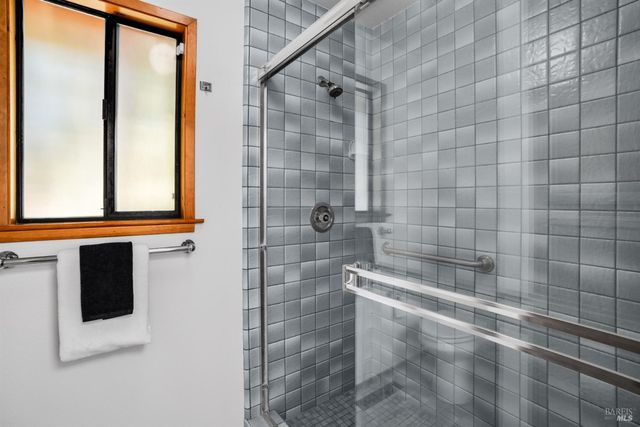 1835 San Ramon Way, Santa Rosa, CA 95409