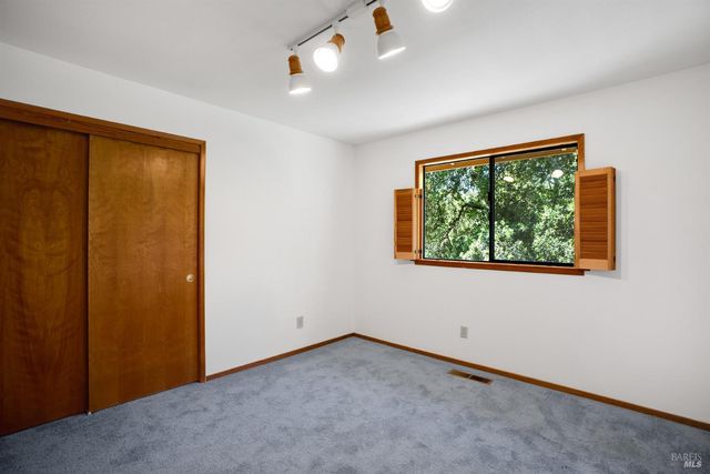 1835 San Ramon Way, Santa Rosa, CA 95409