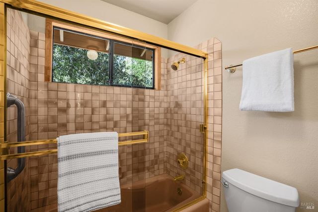 1835 San Ramon Way, Santa Rosa, CA 95409