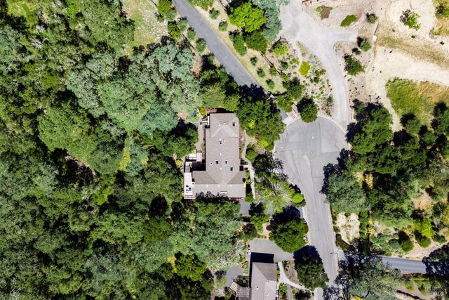 1835 San Ramon Way, Santa Rosa, CA 95409