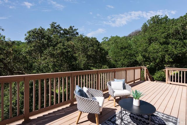 1835 San Ramon Way, Santa Rosa, CA 95409