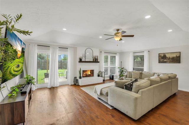 3327 Honey Creek Drive, Houston, TX 77082