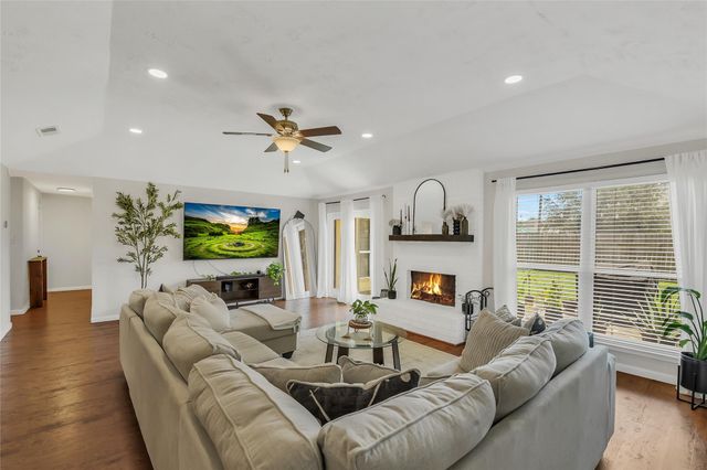 3327 Honey Creek Drive, Houston, TX 77082