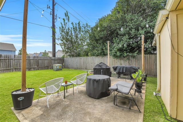 3327 Honey Creek Drive, Houston, TX 77082
