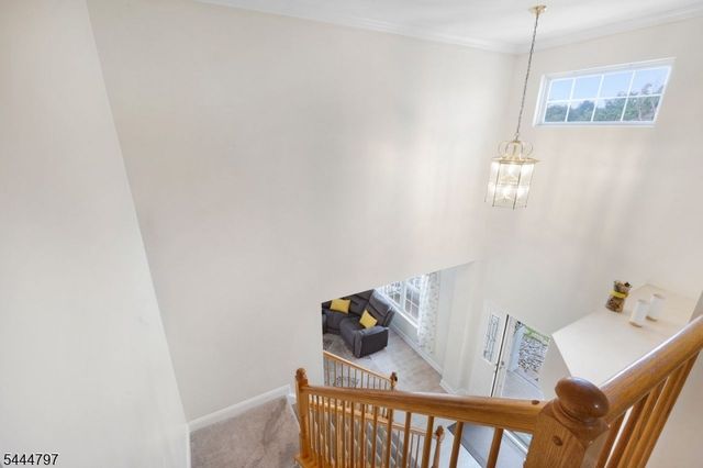 25 Rolling Rapids Ct, Hackettstown Town, NJ 07840