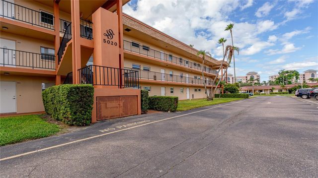5020 BRITTANY DRIVE S 125, St Petersburg, FL 33715