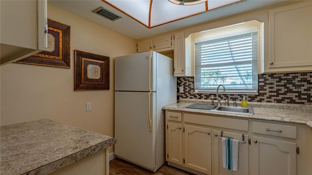 5020 BRITTANY DRIVE S 125, St Petersburg, FL 33715