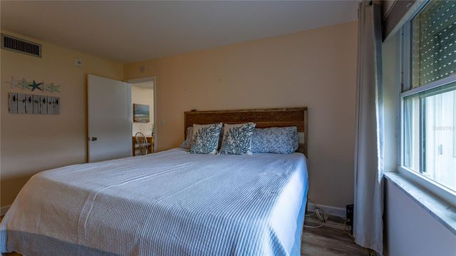 5020 BRITTANY DRIVE S 125, St Petersburg, FL 33715