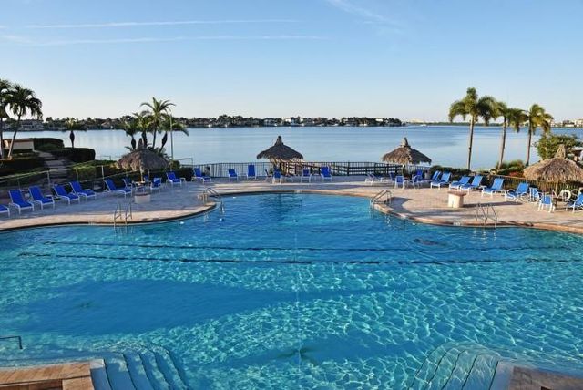 5020 BRITTANY DRIVE S 125, St Petersburg, FL 33715