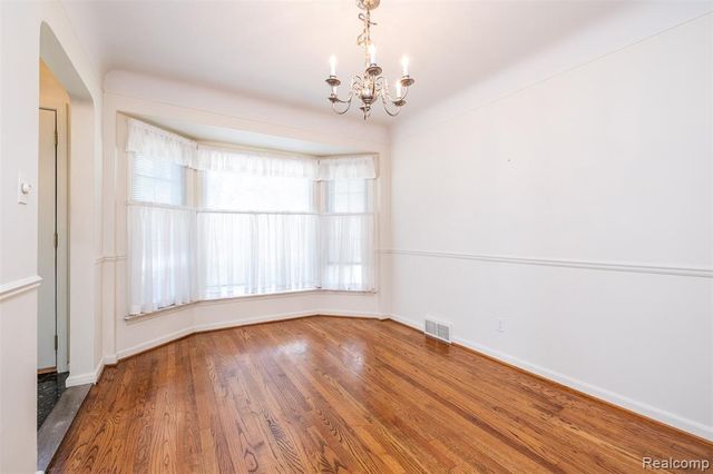 32210 Sheridan Drive, Beverly Hills, MI 48025