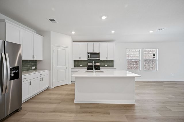 705 London Town Lane, Princeton, TX 75071