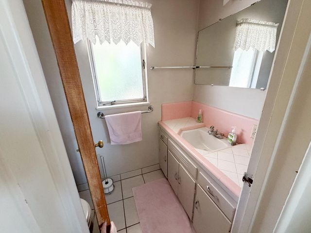 4326 N 5th Street N, Fresno, CA 93726