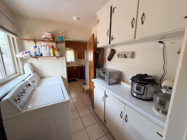 4326 N 5th Street N, Fresno, CA 93726