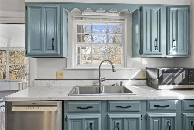 718 W Olin Avenue, Madison, WI 53715