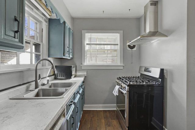 718 W Olin Avenue, Madison, WI 53715