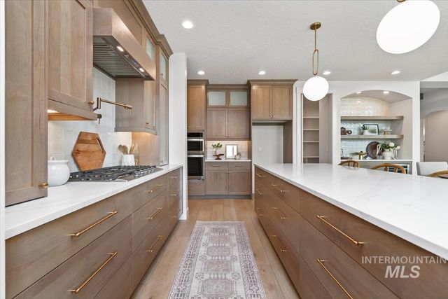 9542 S Green Cottage Ave, Kuna, ID 83634