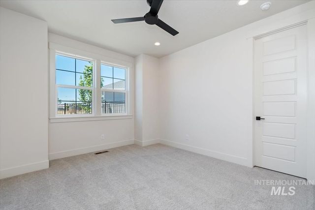 9542 S Green Cottage Ave, Kuna, ID 83634
